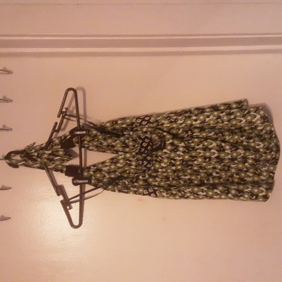 NWT APT 9 Beaded Halter Top Sz M NWT - Picture 7 of 8